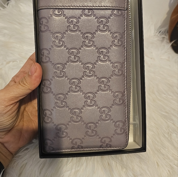 Gucci Zippy Wallet - Picture 7 of 16